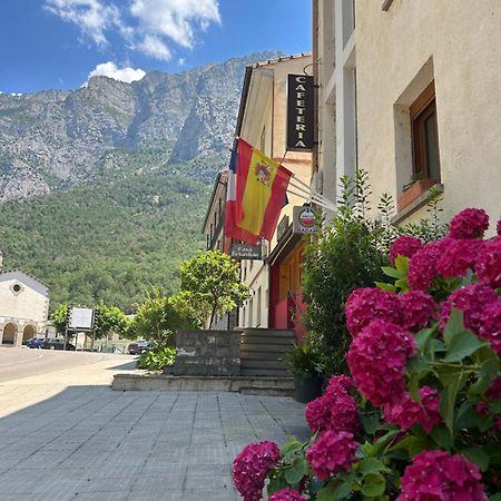 Hotel-Restaurante Badain Lafortunada Dış mekan fotoğraf